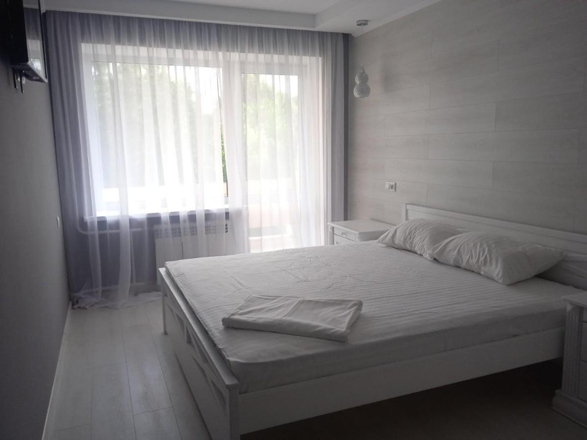 Sanatoriy-Hotel Feofaniya Kiev Exterior foto